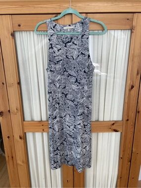 Athleta Navy and White Leaf-Print Dress